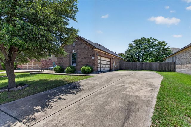 1005 Lonesome Lilly WAY, Pflugerville, TX 78660