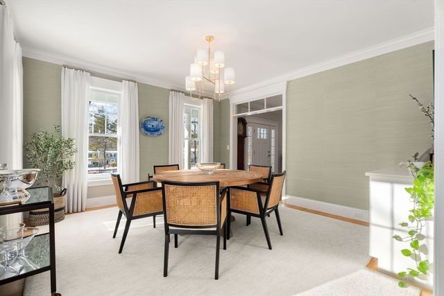 61 Glen St, Dover, MA 02030