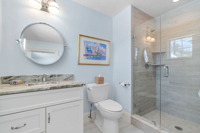 61 Glen St, Dover, MA 02030