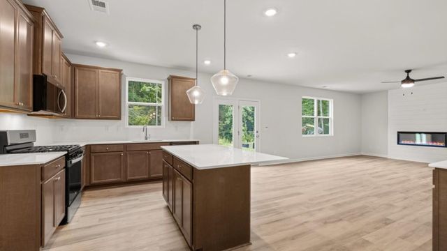 3125 Hallsley Drive, South Fulton, GA 30349