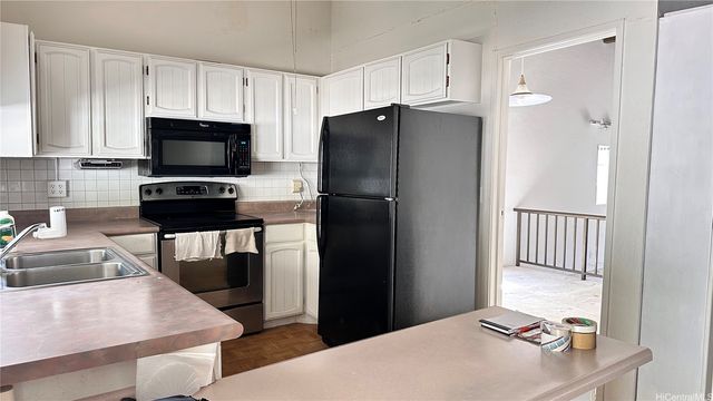 1315 Kaeleku Street, Honolulu, HI 96825