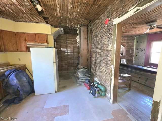 330 W 28th Street, Lorain, OH 44055