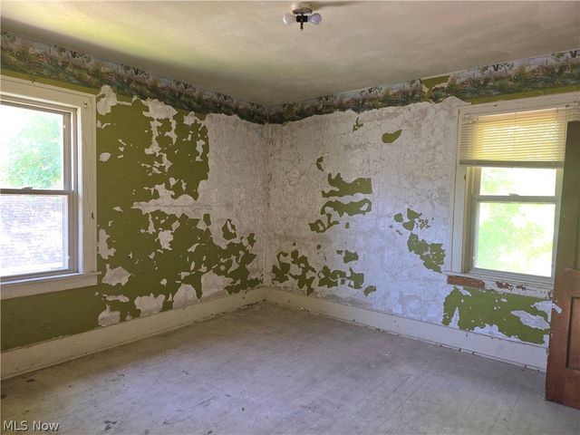 330 W 28th Street, Lorain, OH 44055