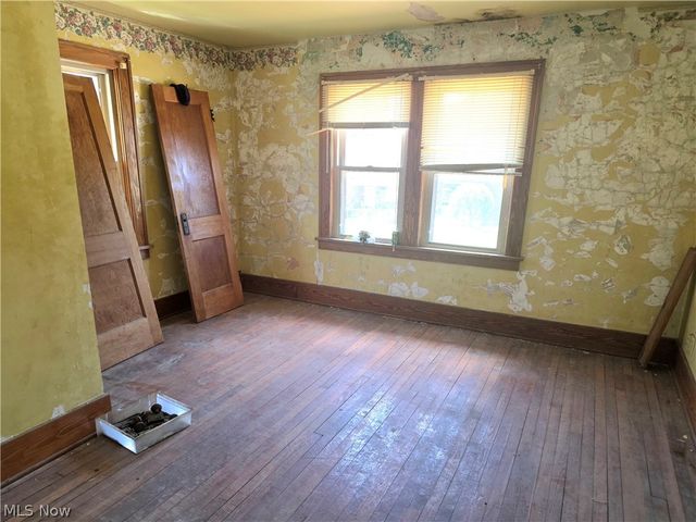 330 W 28th Street, Lorain, OH 44055