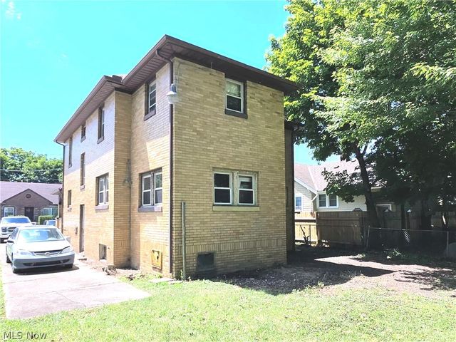 330 W 28th Street, Lorain, OH 44055