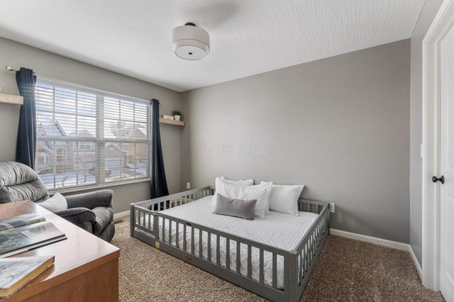 233 Auburn Drive, Newark, OH 43055