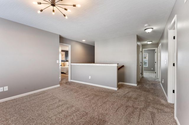 233 Auburn Drive, Newark, OH 43055