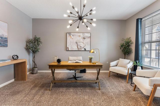 233 Auburn Drive, Newark, OH 43055