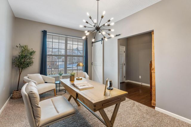 233 Auburn Drive, Newark, OH 43055