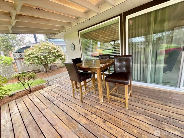 7711 Sapphire Drive SW, Lakewood, WA 98498