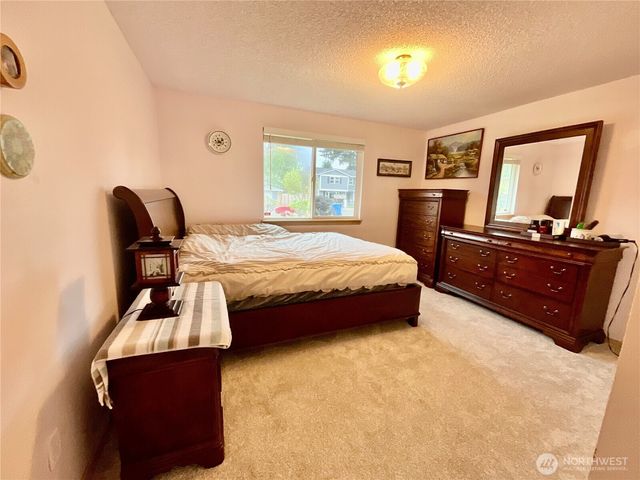 7711 Sapphire Drive SW, Lakewood, WA 98498