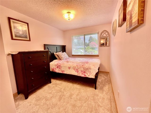 7711 Sapphire Drive SW, Lakewood, WA 98498