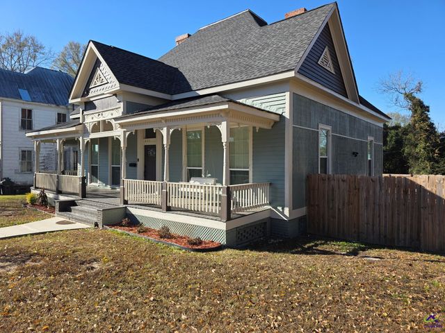 690 Center Street, Macon, GA 31217