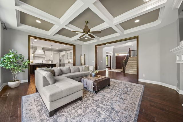 7134 Wilton Chase Street, Dublin, OH 43017
