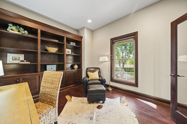 7134 Wilton Chase Street, Dublin, OH 43017