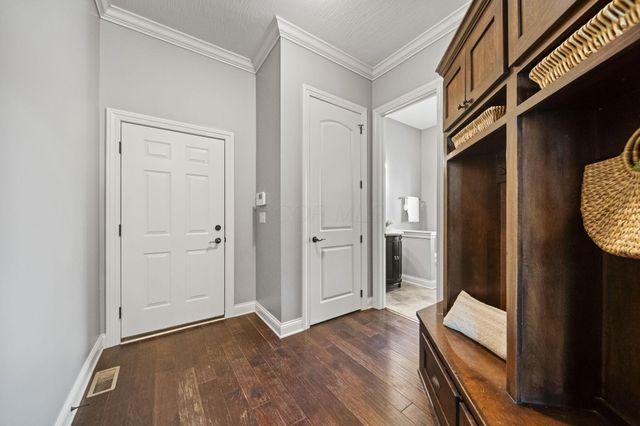 7134 Wilton Chase Street, Dublin, OH 43017