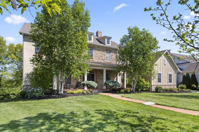 7134 Wilton Chase Street, Dublin, OH 43017