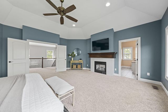7134 Wilton Chase Street, Dublin, OH 43017