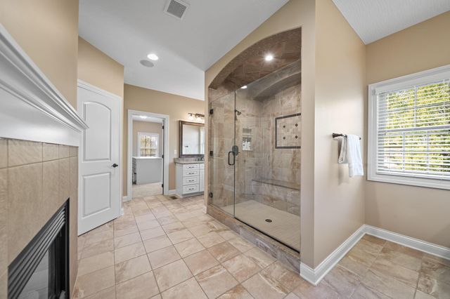 7134 Wilton Chase Street, Dublin, OH 43017
