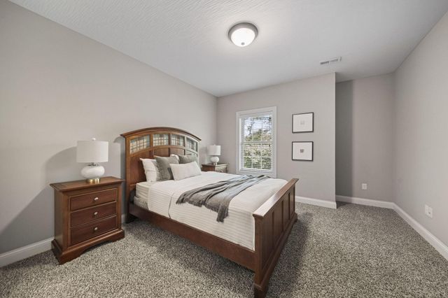 7134 Wilton Chase Street, Dublin, OH 43017