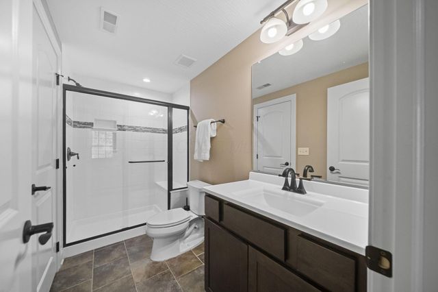 7134 Wilton Chase Street, Dublin, OH 43017