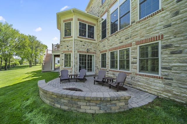7134 Wilton Chase Street, Dublin, OH 43017