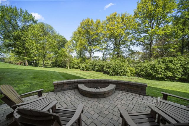 7134 Wilton Chase Street, Dublin, OH 43017