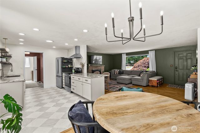 3517 Oas Drive W, University Place, WA 98466