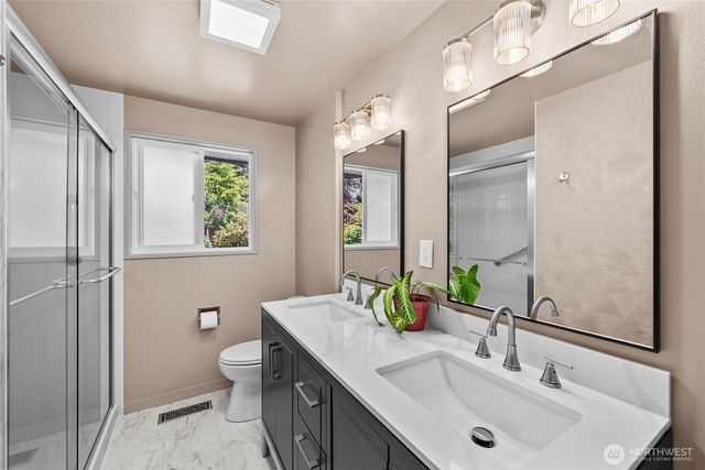 3517 Oas Drive W, University Place, WA 98466