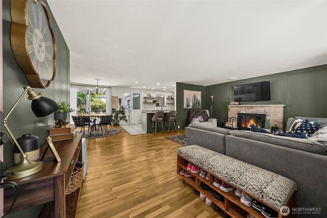 3517 Oas Drive W, University Place, WA 98466