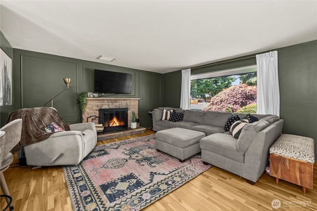3517 Oas Drive W, University Place, WA 98466
