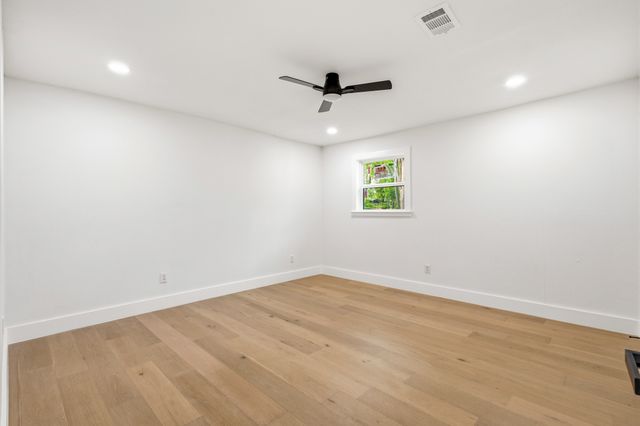 2528 Springvale Drive, Farmers Branch, TX 75234