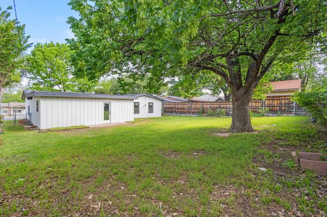 2528 Springvale Drive, Farmers Branch, TX 75234