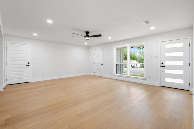 2528 Springvale Drive, Farmers Branch, TX 75234