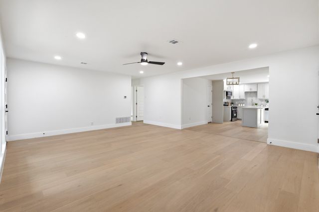 2528 Springvale Drive, Farmers Branch, TX 75234