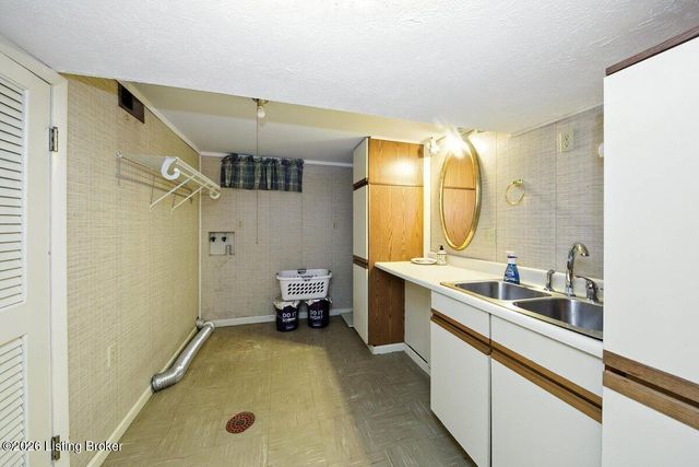 1303 Limestone Trace, Louisville, KY 40223