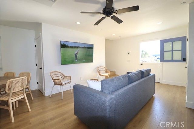 215 32nd Street A, Newport Beach, CA 92663