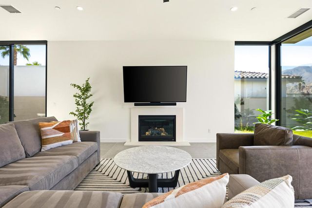 57880 Salida Del Sol, La Quinta, CA 92253