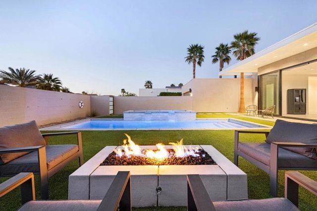 57880 Salida Del Sol, La Quinta, CA 92253
