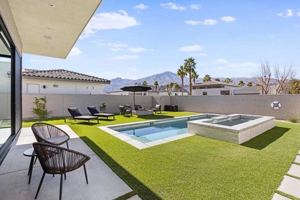 57880 Salida Del Sol, La Quinta, CA 92253