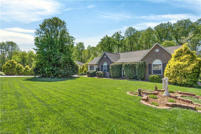176 Foy Lane, Statesville, NC 28625
