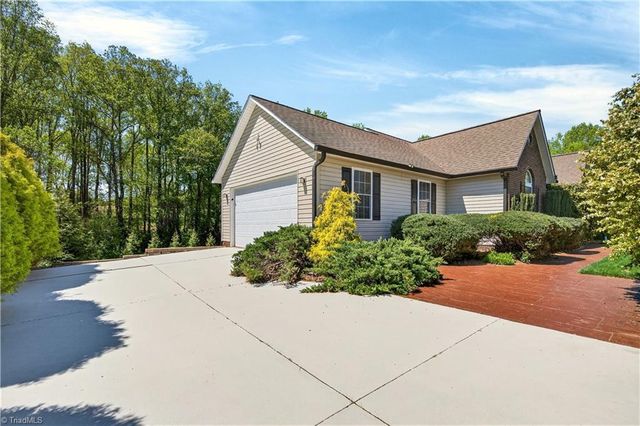 176 Foy Lane, Statesville, NC 28625