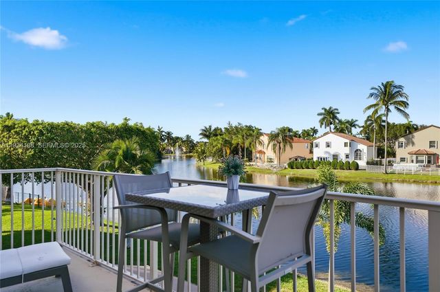 18435 NW 10th St, Pembroke Pines, FL 33029