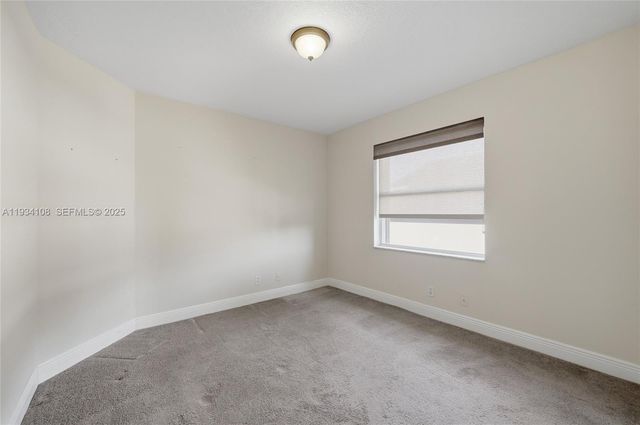 18435 NW 10th St, Pembroke Pines, FL 33029