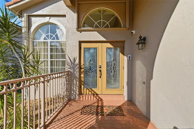 18435 NW 10th St, Pembroke Pines, FL 33029