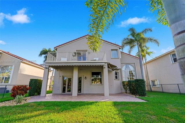 18435 NW 10th St, Pembroke Pines, FL 33029