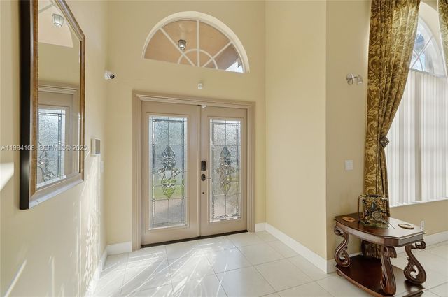 18435 NW 10th St, Pembroke Pines, FL 33029