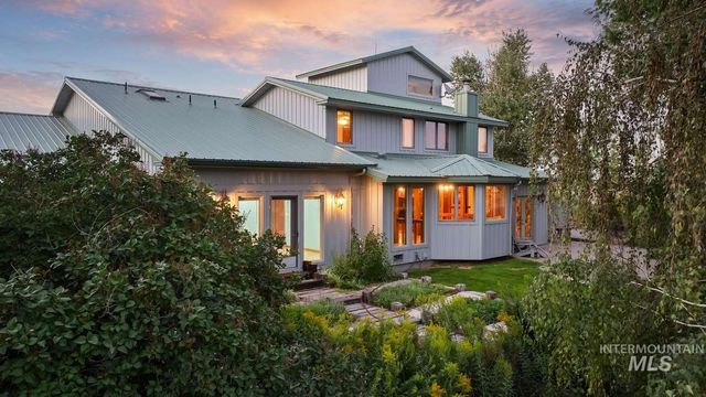 3540 China Ridge Dr, Kimberly, ID 83341