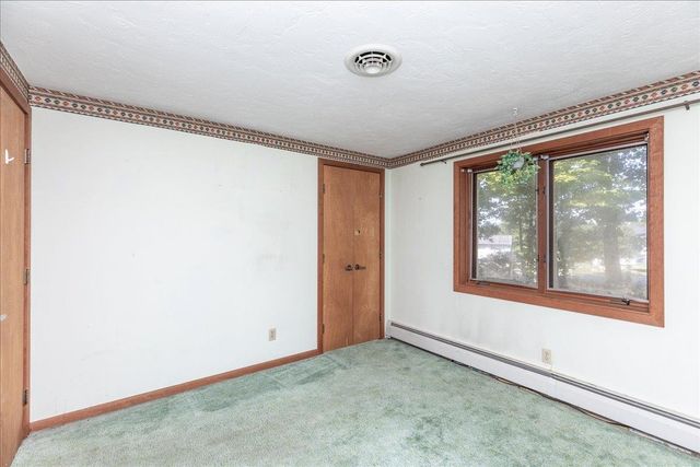 69 Peaslee Road, Merrimack, NH 03054