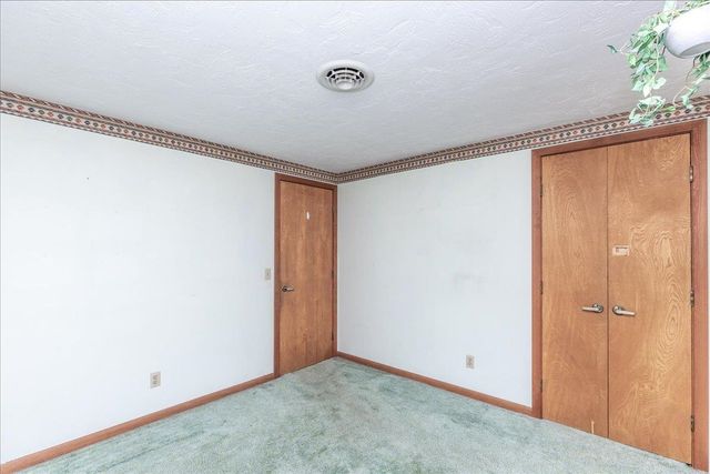 69 Peaslee Road, Merrimack, NH 03054